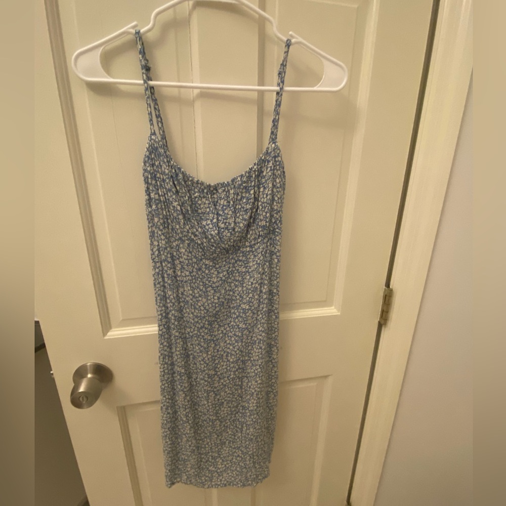 Billabong blue/cream mini dress with dainty floral print.